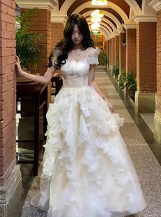 出租赁晚礼服订婚结婚生日主持年会服装公主裙昆明文山建水蒙自