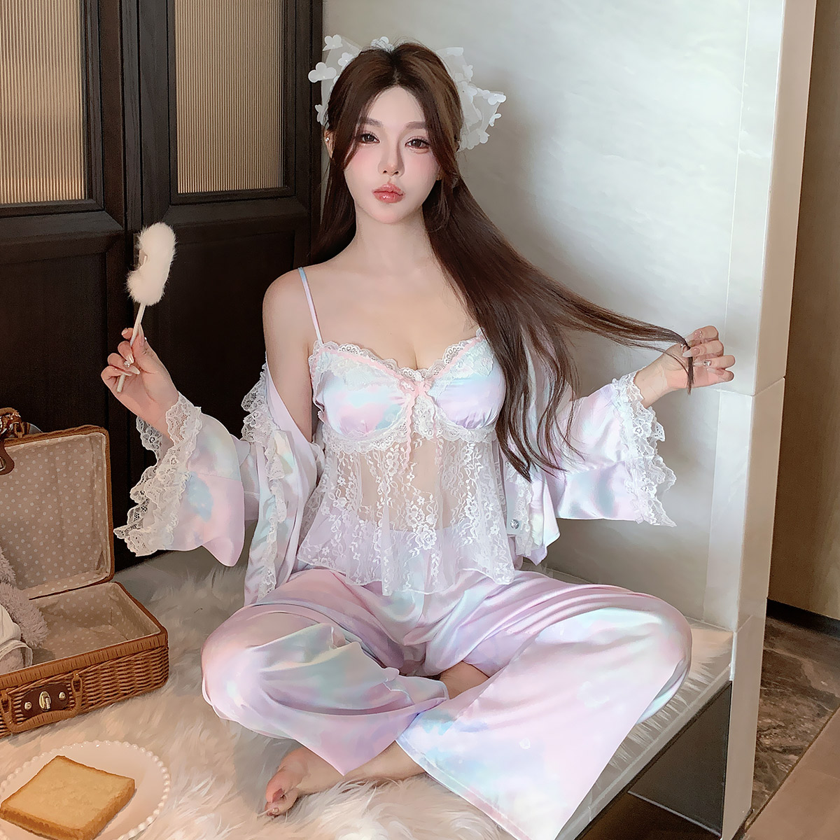 带胸垫性感冰丝吊带睡衣女夏季新款蕾丝睡衣纯欲风薄款家居服套装