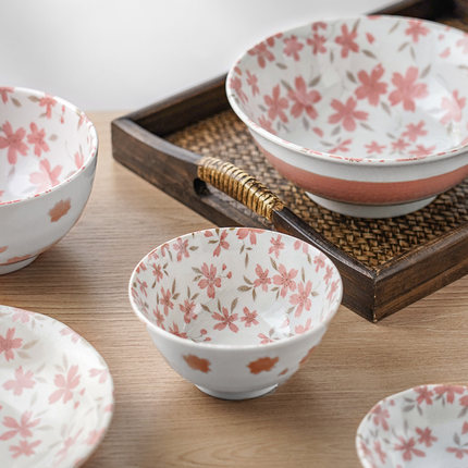 日式进口樱花陶瓷釉下彩餐具组合唯美隔热防烫米饭碗家用面碗餐盘
