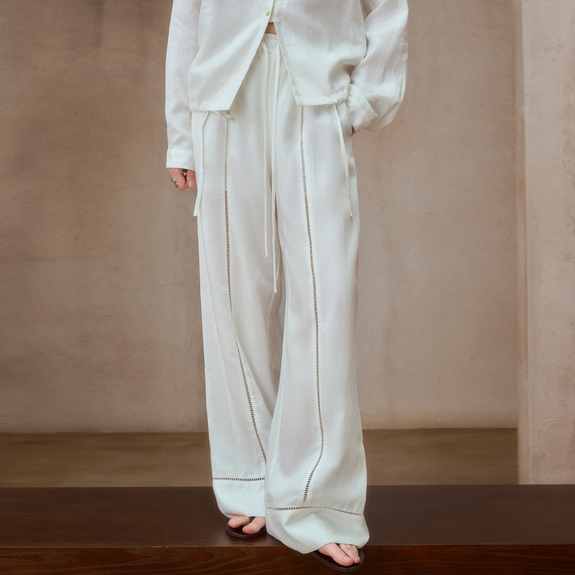 白色亚麻混纺阔腿裤女优雅风宽松百搭腰绳设计慵懒风气质休闲长裤