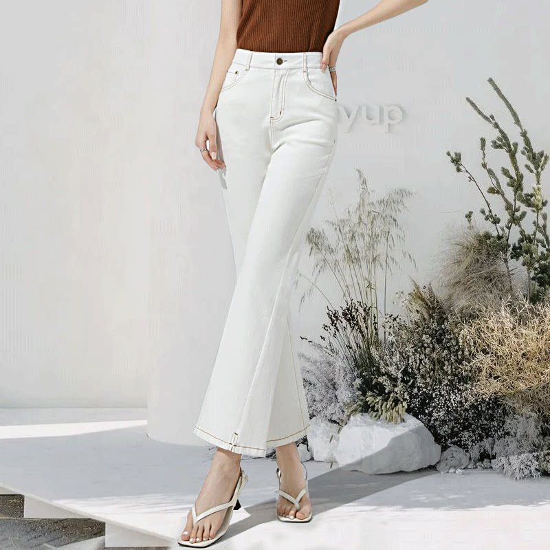 白色棉混纺弹力八分裤女夏季薄款微喇叭牛仔裤小个高腰九分时装裤