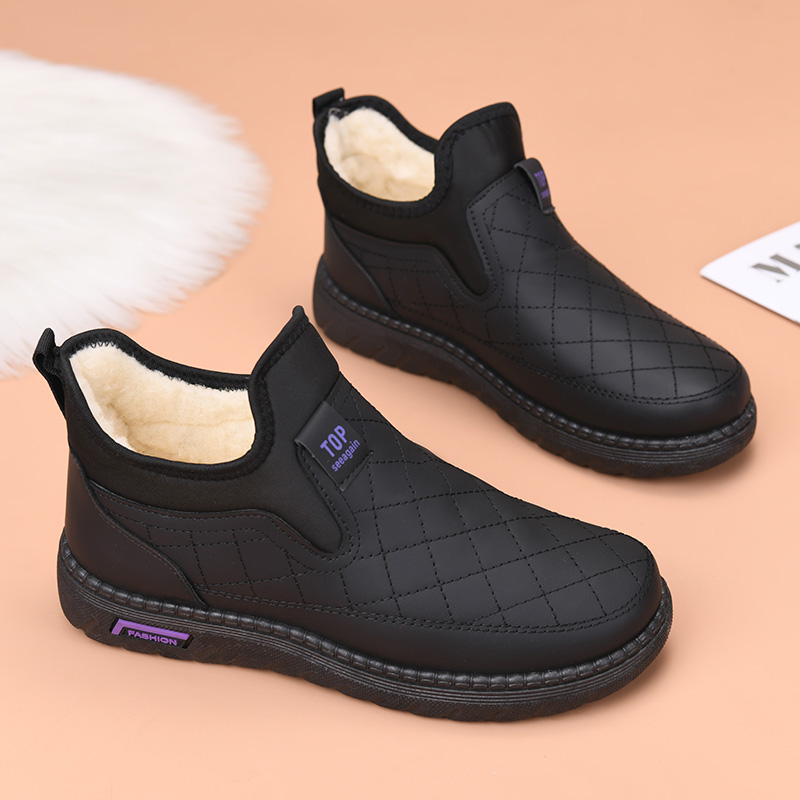 2025新款老北京棉鞋冬季加绒保暖女士防水一脚蹬中老年妈妈雪地靴