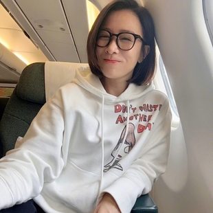 佘诗曼微博同款奈良美智日系插画风格印花卡通女孩连帽卡通卫衣潮