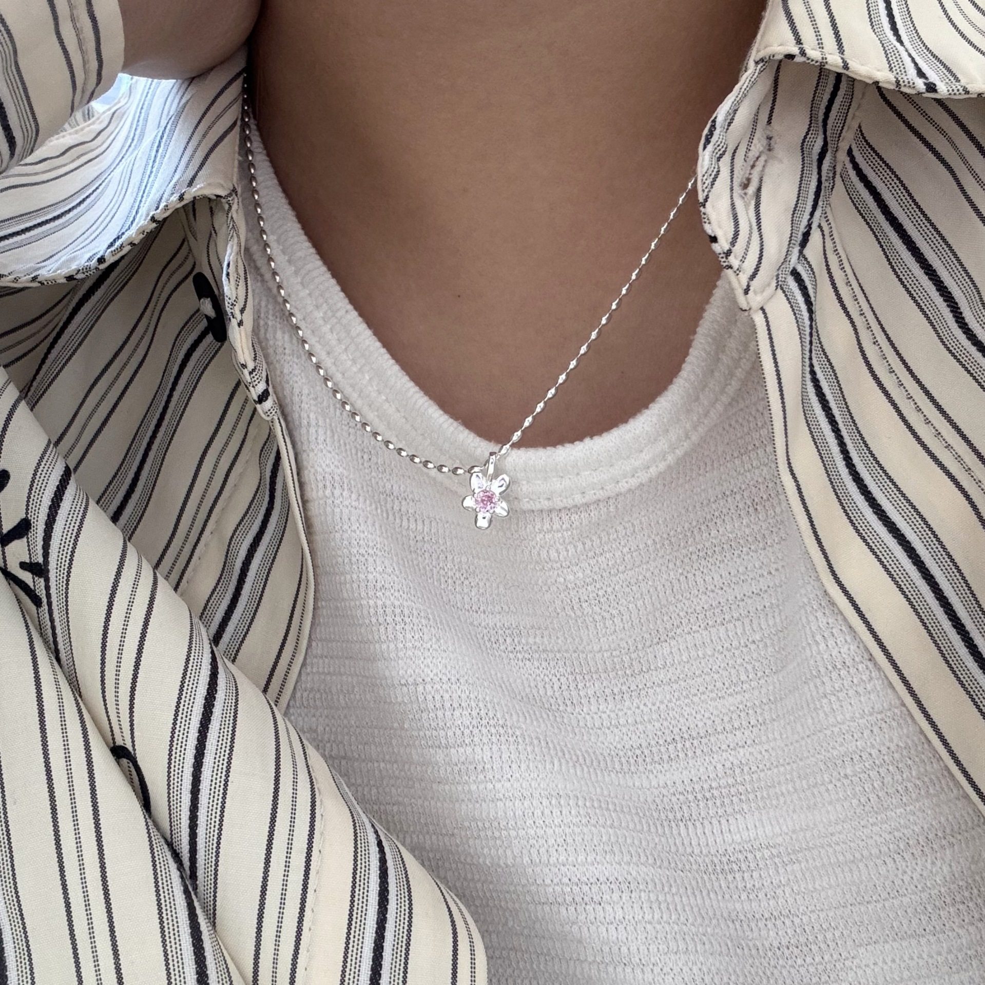 镶钻花朵925银项链小花圆珠链