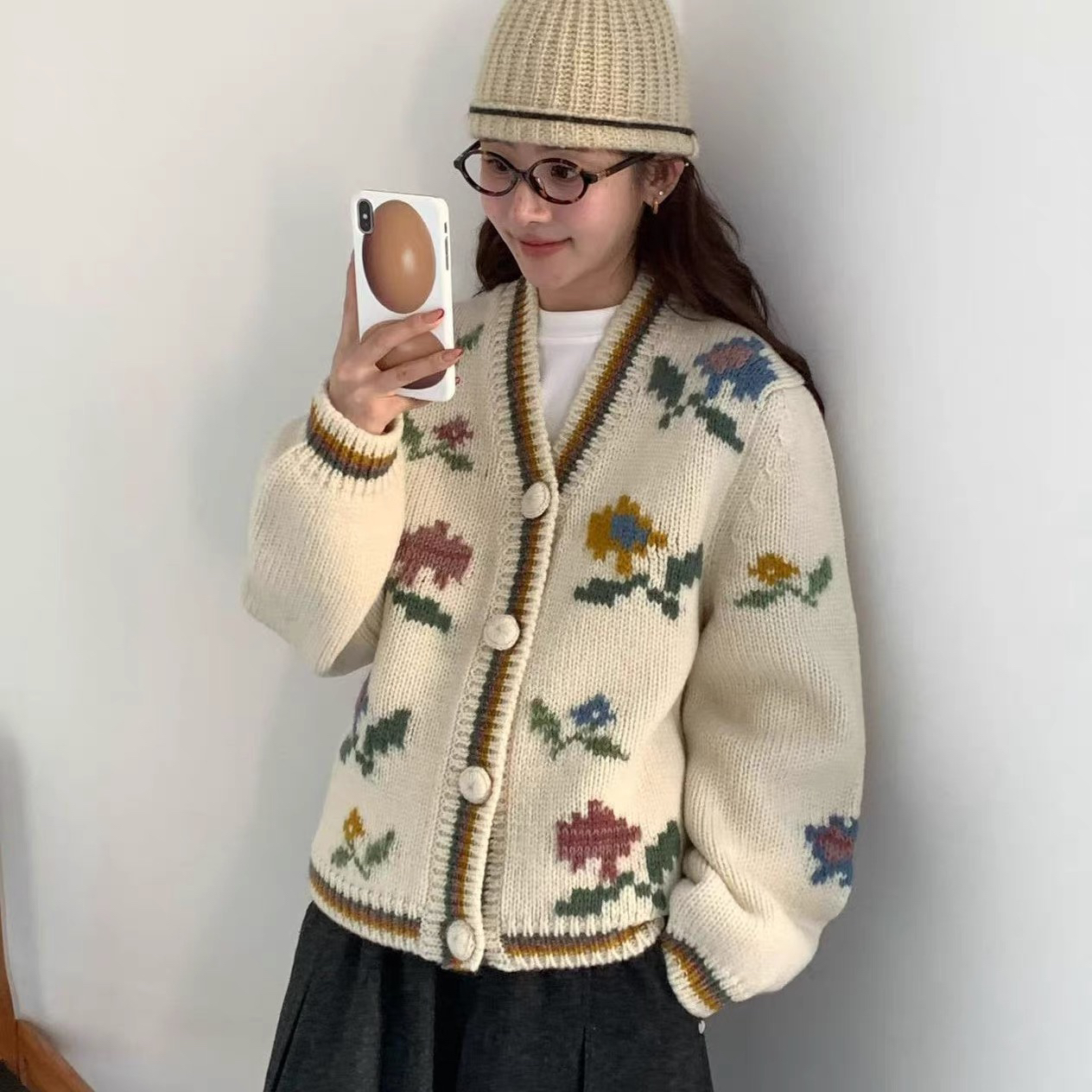 可爱减龄花朵图案针织开衫女毛衣