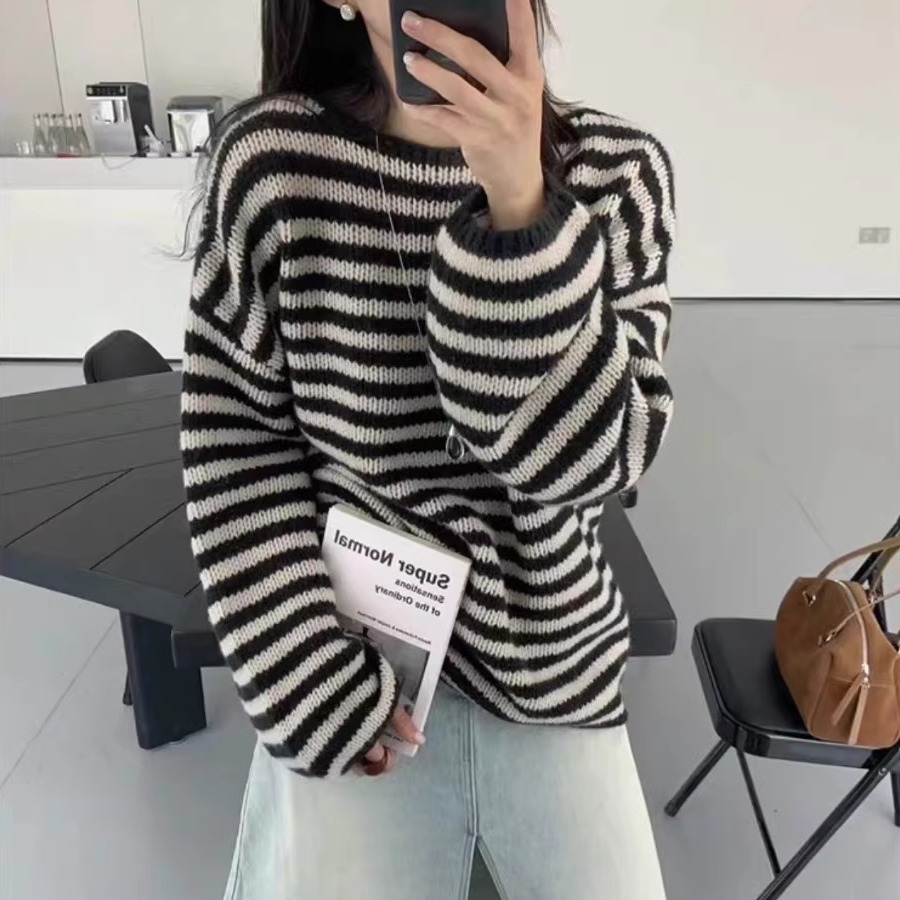 慵懒感条纹针织衫女长袖圆领毛衣