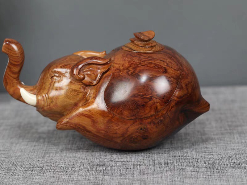 皇艺臻品海南黄花梨木料紫油梨茶木雕