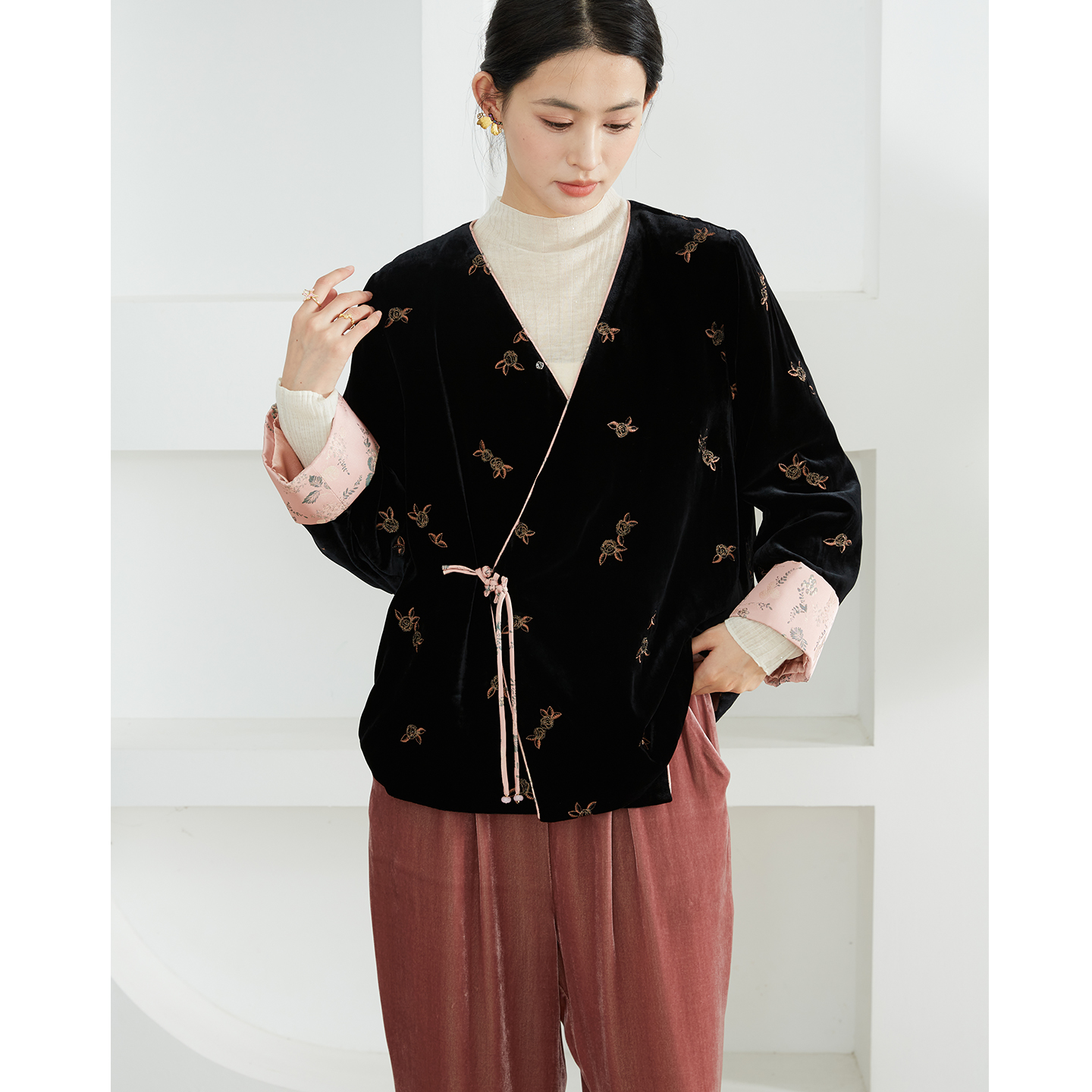 一丝牵新中式斜门襟系带丝绒真丝外套国风宽松显瘦开衫上衣桑蚕丝
