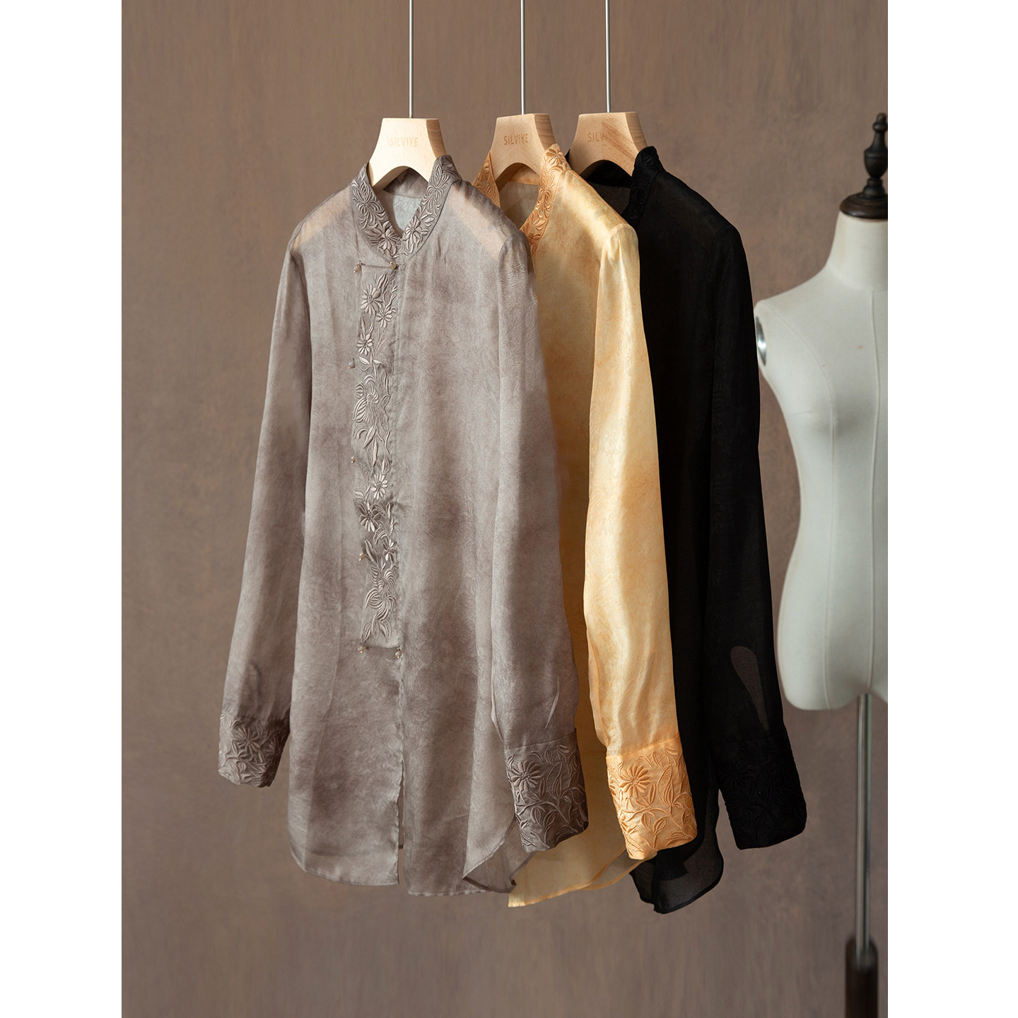 溯也100%桑蚕丝国风刺绣真丝立领长袖防晒衬衫女新中式宽松上衣春