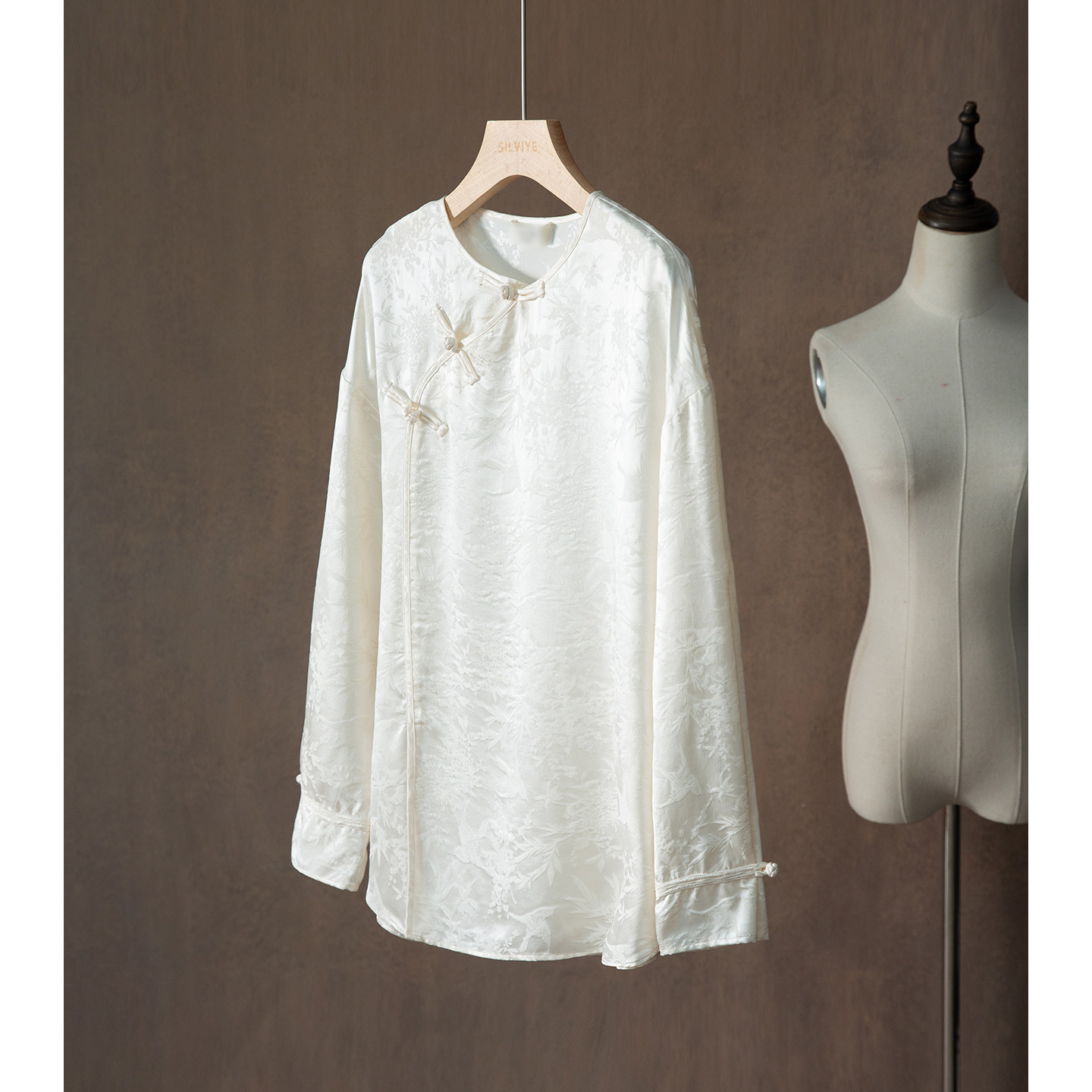 高定 真丝提花花萝斜门襟圆领上衣女100%桑蚕丝新中式衬衫2026春