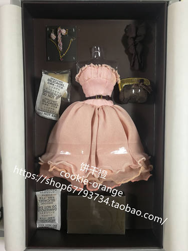 预 Fashion Royalty She Comes in Colors 2007 娃娃衣服配件