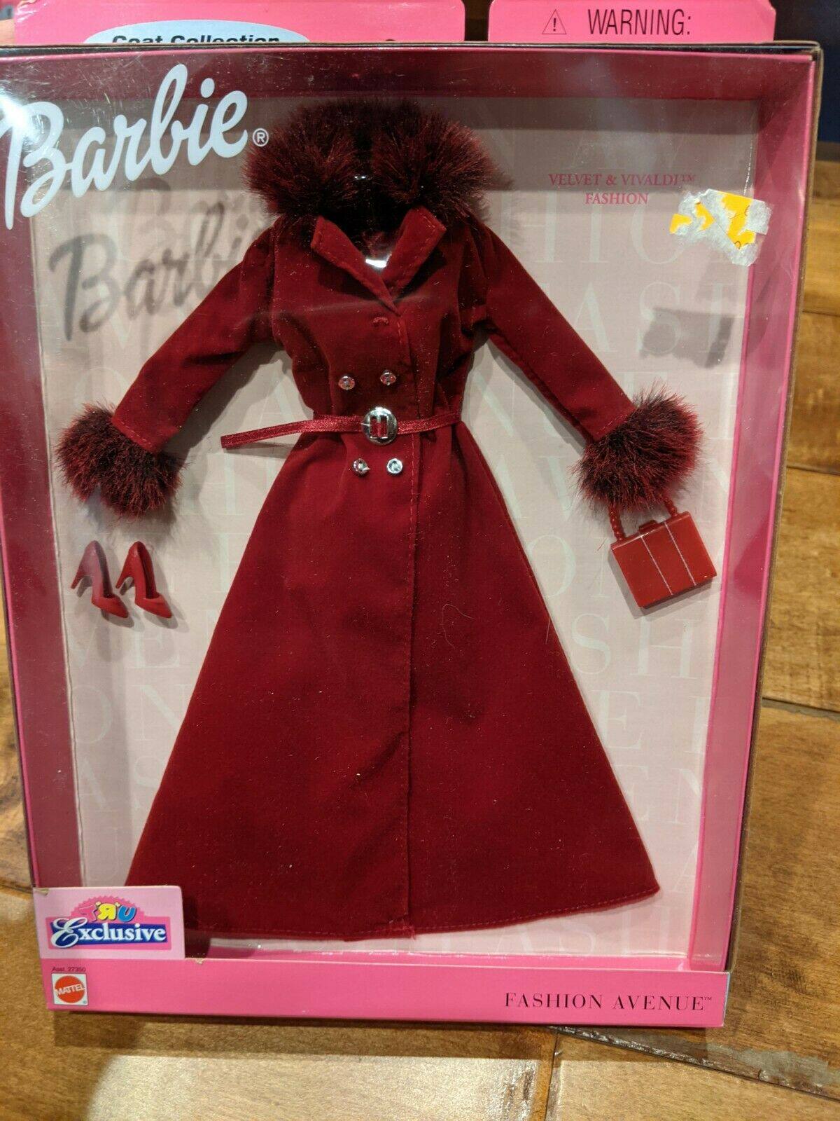 预 Barbie Velvet Vivaldi Fashion 2000 芭比娃娃红丝绒外套衣服
