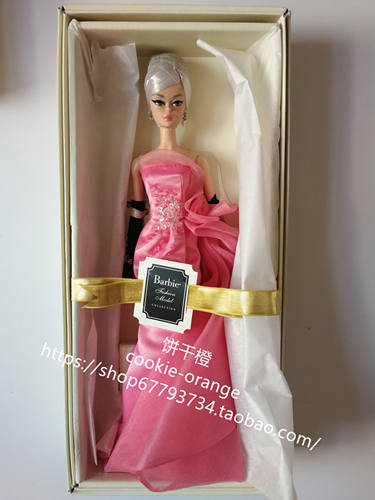预 Barbie Glam Gown Silkstone 2016 芭比ST 金标