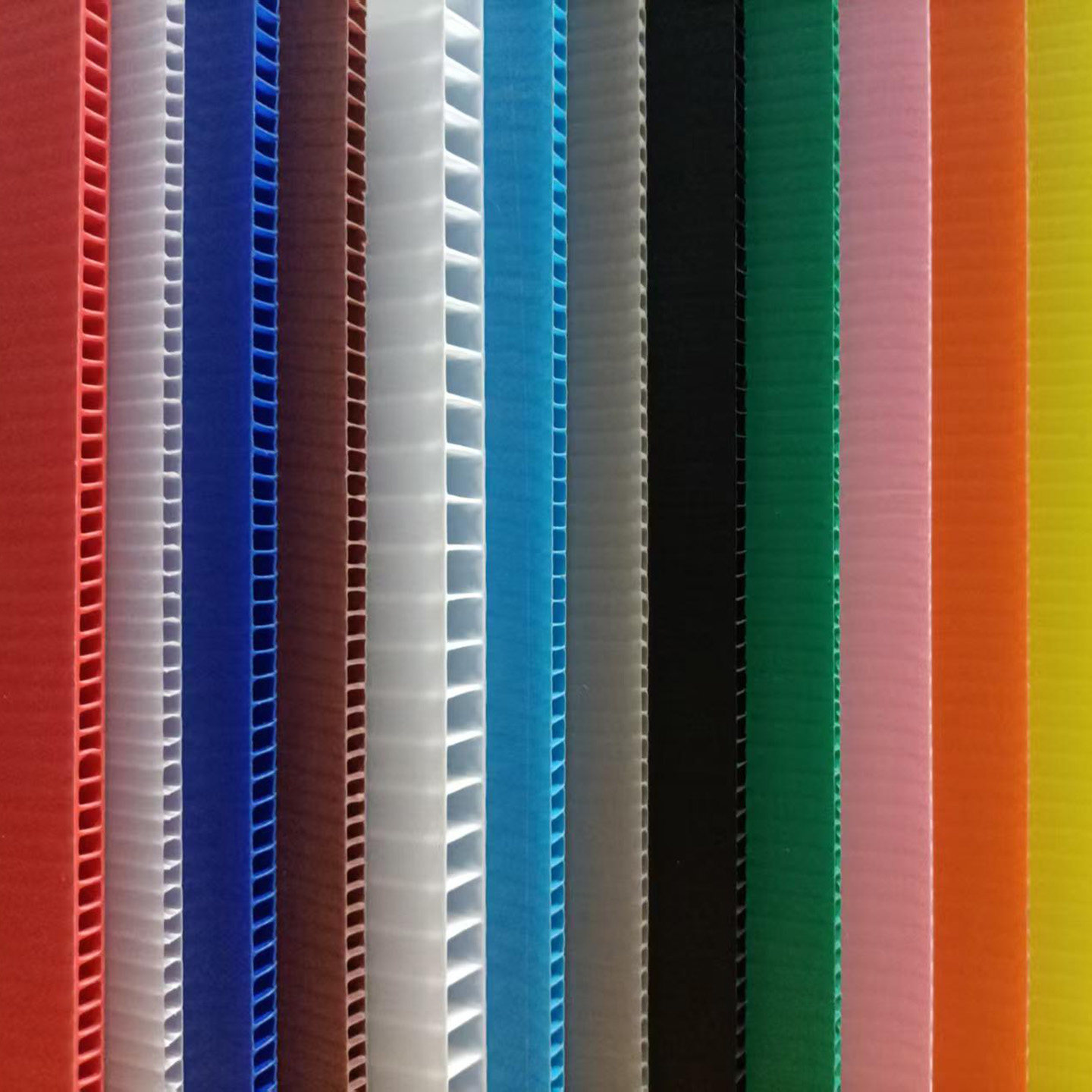 PP塑料中空板隔板阻燃防静电万通板定制周转箱刀卡垫板非纸板木板