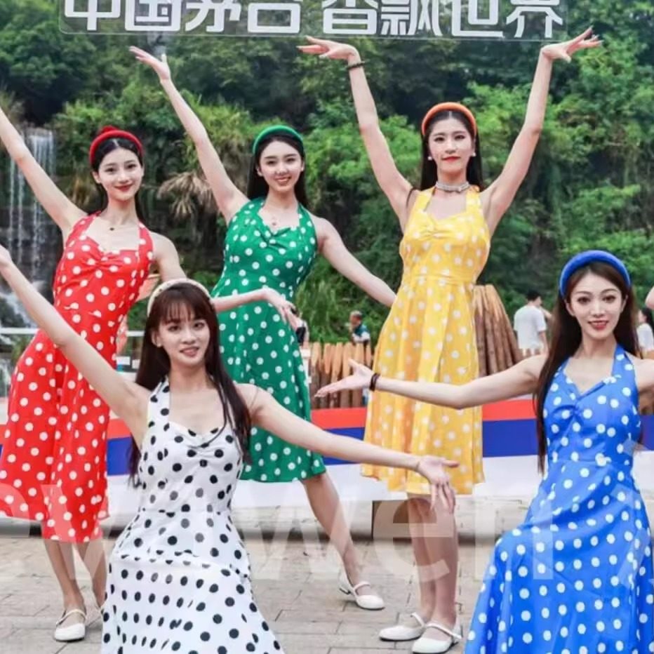 复古港风高级感裙子年会爱乐之城连衣裙表演舞蹈chic波点8090年代