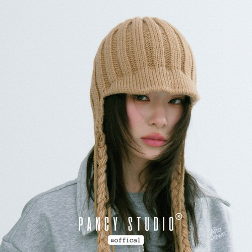 PANCY可爱减龄~日系复古针织护耳帽流苏麻花辫设计感保暖毛线帽子
