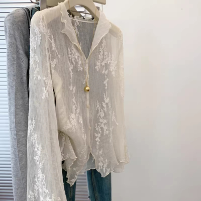 设计感刺绣钩花蕾丝女长袖上衣女