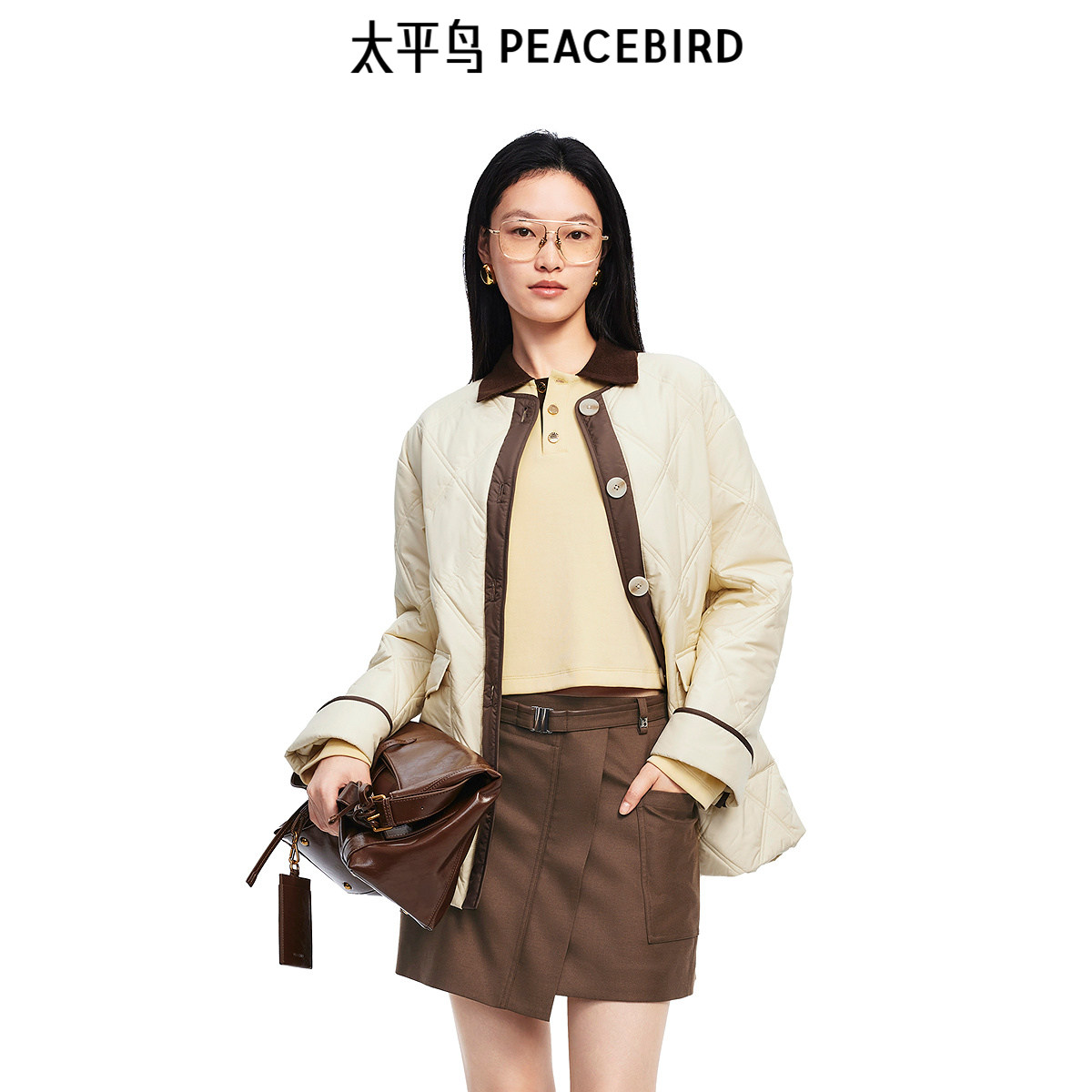 太平鸟新款菱形格绗缝圆领浅卡其棉服女品质感棉衣外套A1ABF1106