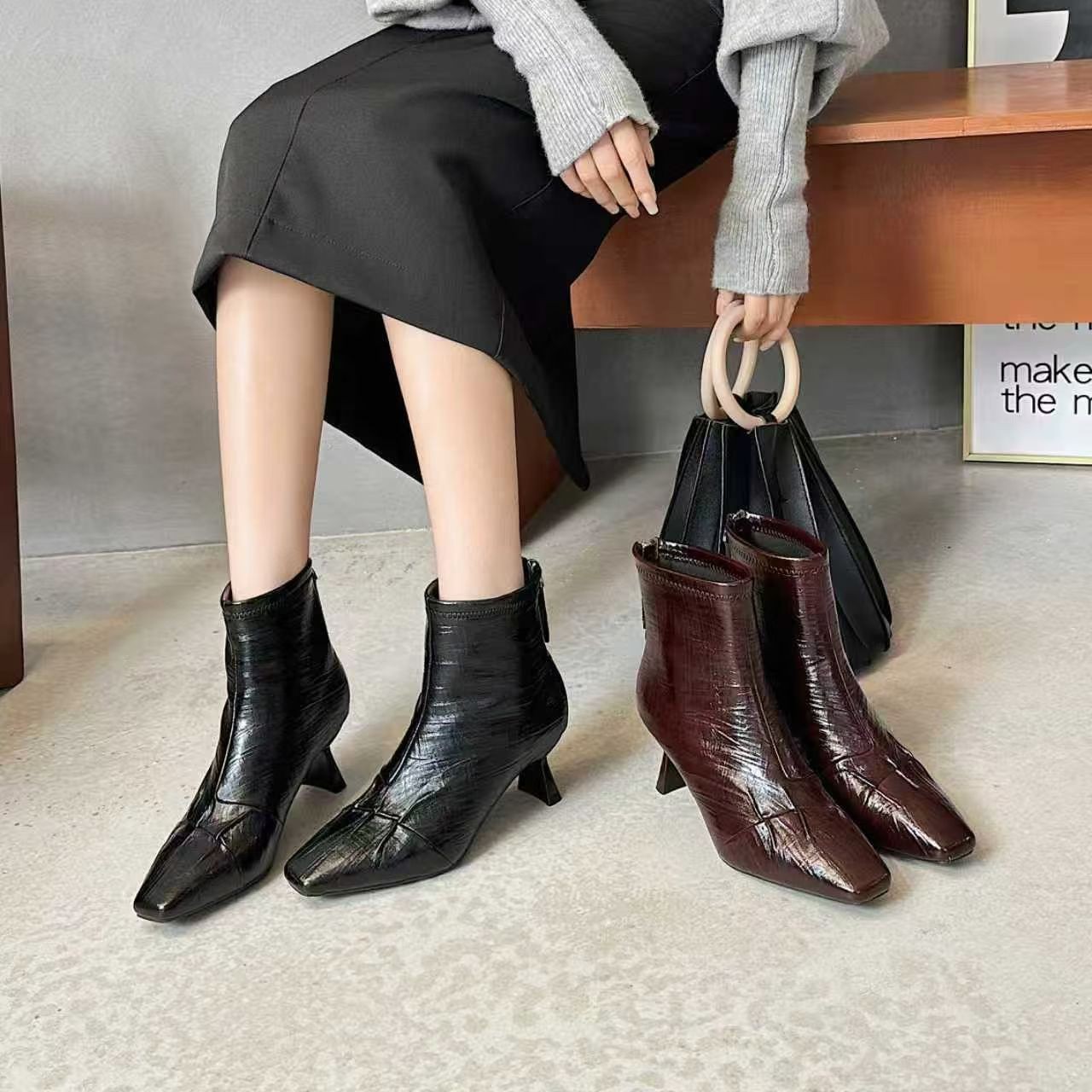 2025新款粗跟短靴女方头高跟马丁靴女心朵百搭显瘦切尔西靴女靴子