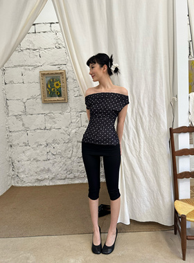 VACANCES 25夏季新品弹力修身荡领波点无袖上衣斜肩一字肩超显瘦