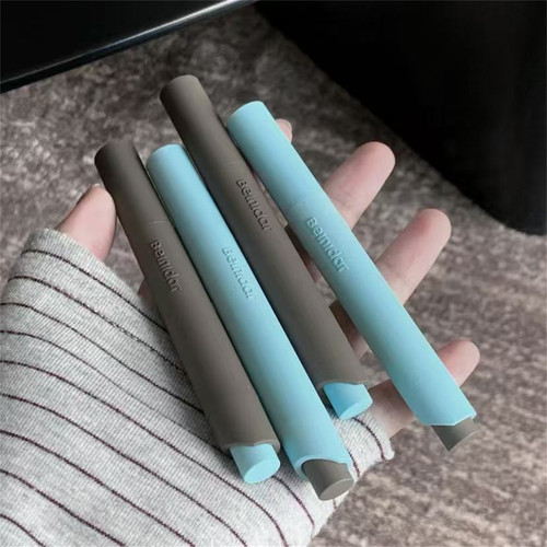 秋冬新色！北尼达柔焦口红笔雾面