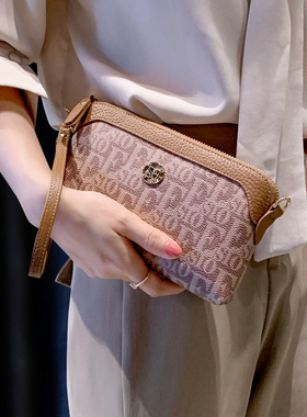 2025秋季新款斜挎小包手机包女百搭多卡位手拿包配真皮手拎零钱包