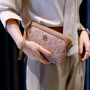 新款 2025春季 斜挎小包手机包女百搭多卡位手拿包配真皮手拎零钱包