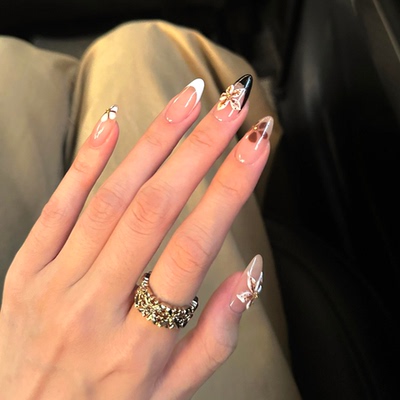 这是我见过最老钱风的美甲~