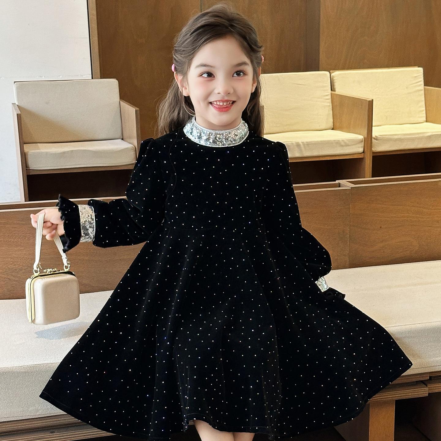 女童连衣裙春装2026新款儿童丝绒洋气公主裙小女孩秋冬款礼服裙子