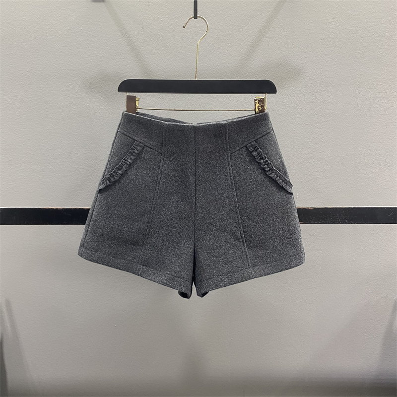 灰色口袋木耳边毛呢短裤女2025秋冬新款显瘦外穿休闲A字阔腿靴裤