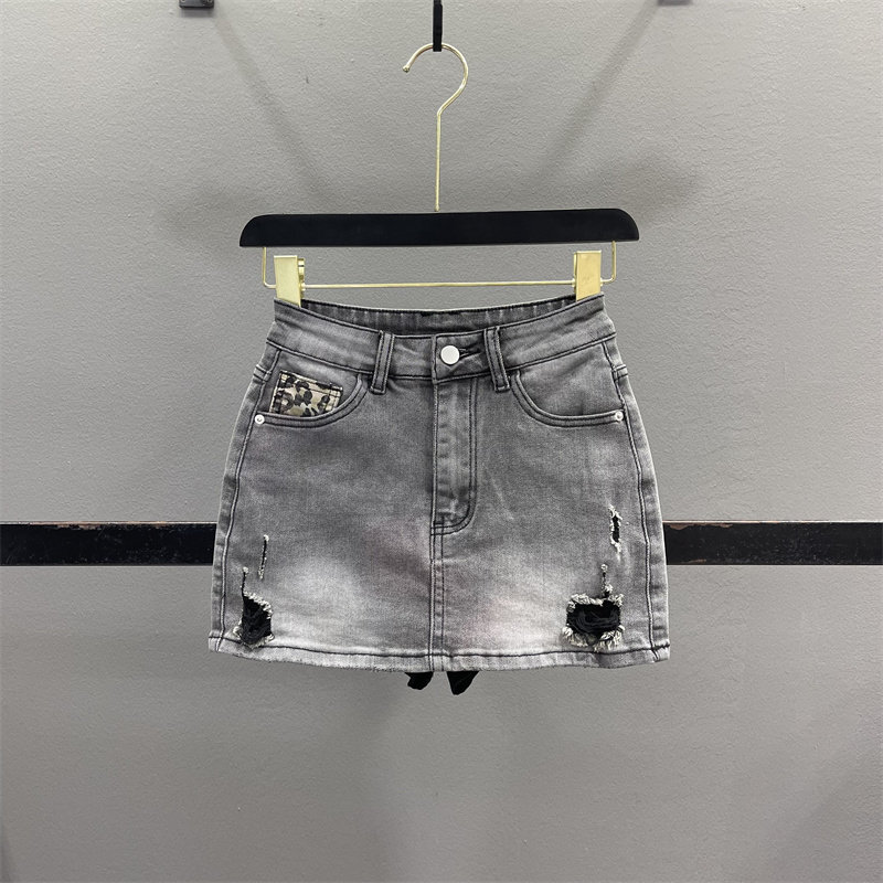 美式复古豹纹破洞牛仔半身裙女2026夏季弹力显瘦紧身辣妹包臀短裙