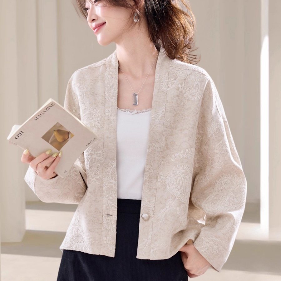 2025秋装新款高级感刺绣宽松气质短外套优雅时尚中式别致上衣女装
