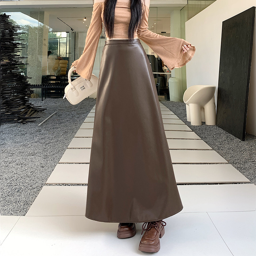 咖色高腰显瘦a字半身裙女秋季2025新款垂坠感pu皮裙修身气质长裙