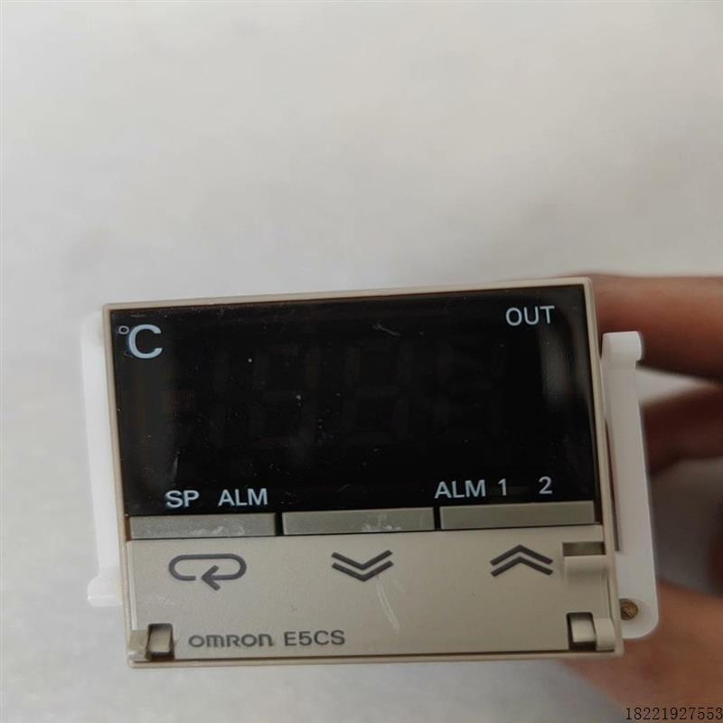 议价Omron/欧姆龙E5CS-R1PU-W温控器全新无包装(简介电子)