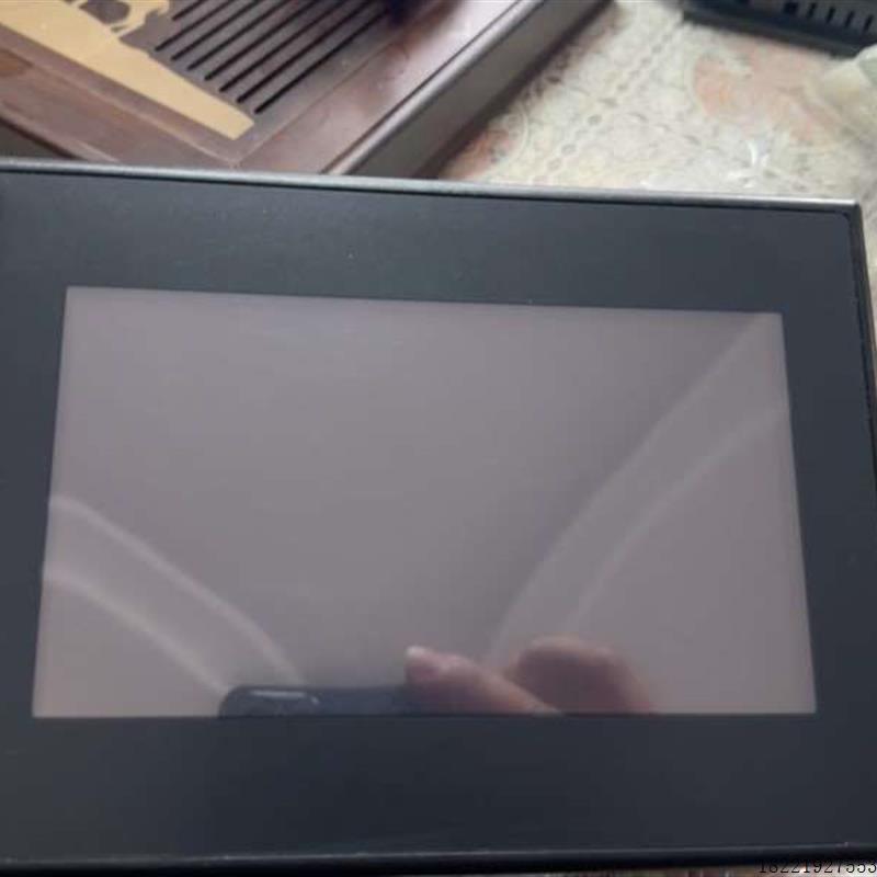 议价欧姆龙触摸屏NB7W-TW11B/嘎嘎新可充新包质