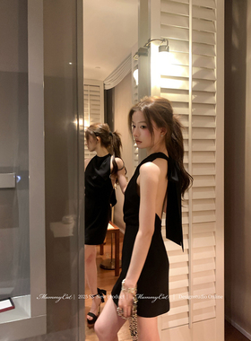 Mummy Cat 下蛋喵【华丽共谋者】醋酸荡领无袖挂脖露背气质连衣裙