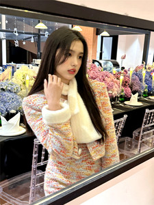 下蛋喵2022年冬新品彩色小香拼接毛毛收腰连衣裙圆领长袖外套套装