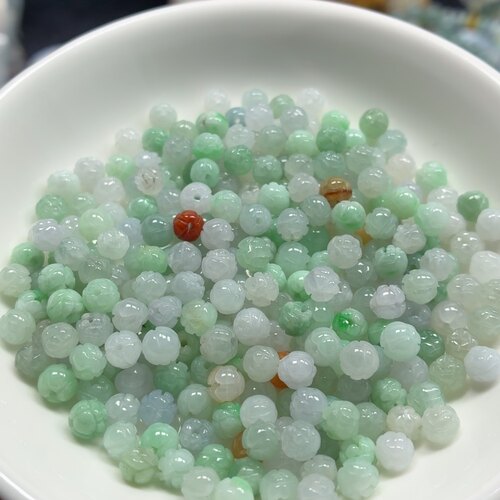 翡翠A货卡5.2mm冰三彩莲花珠30颗