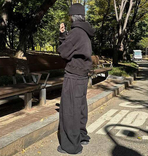 Muro A/W23日常普通美 立体剪裁廓形拉绒保暖卫裤 成套卫衣需另购