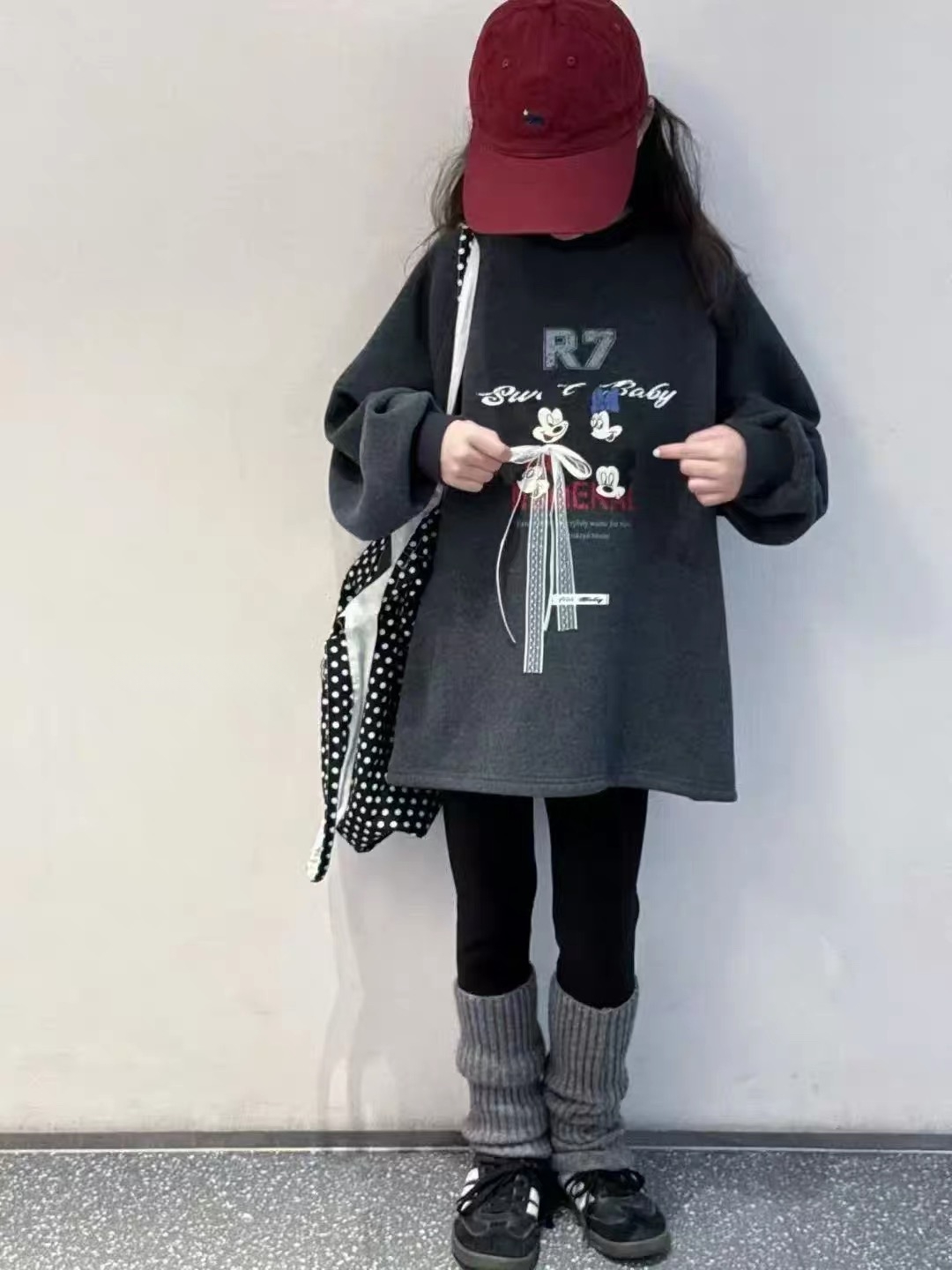 波拉韩国童装2025冬季米奇卡通女童加绒卫衣蝴蝶结一体绒卫衣T裙