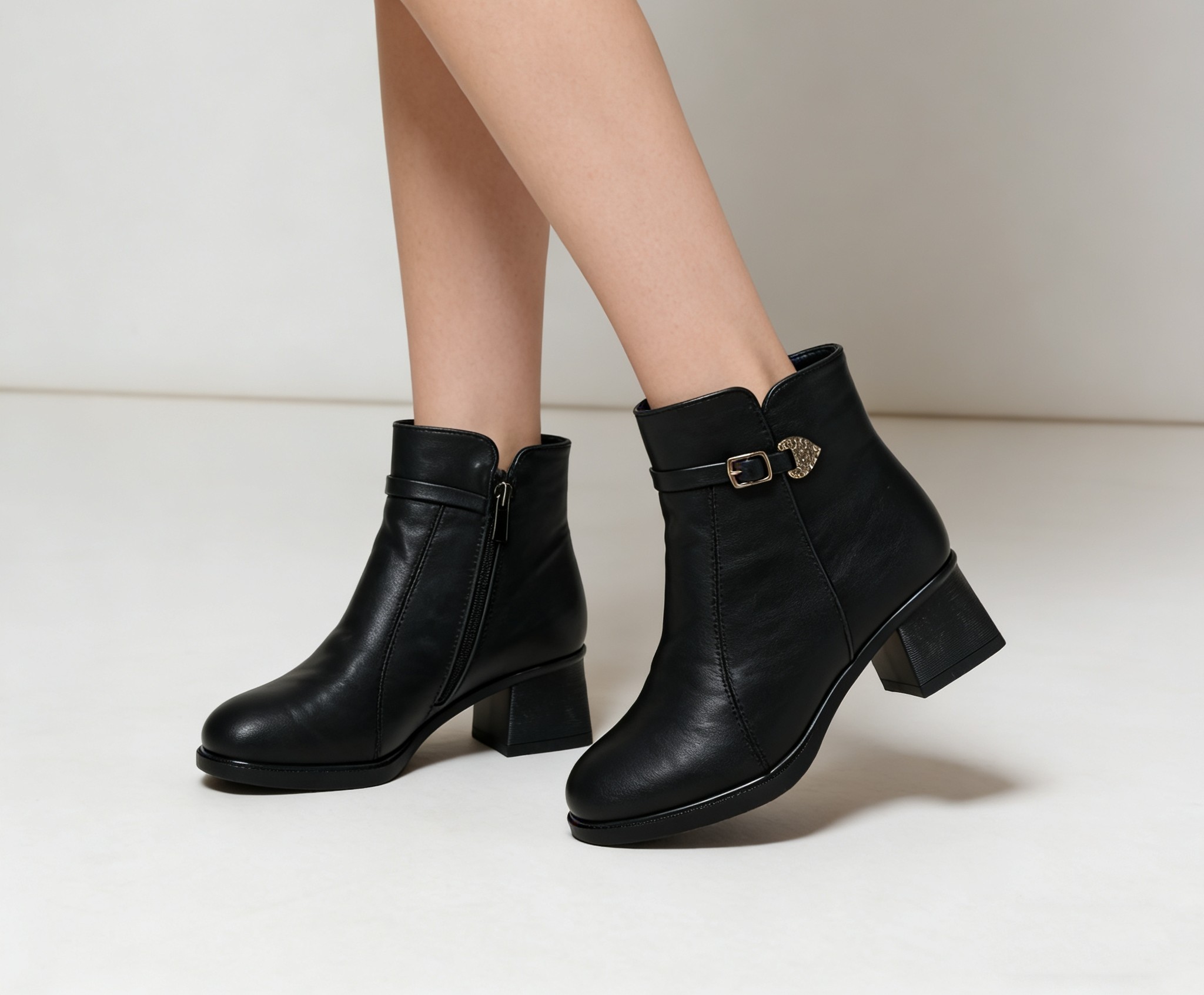 2025冬季优雅短靴通勤舒适百搭时装靴女妈妈鞋加绒加厚短靴3309