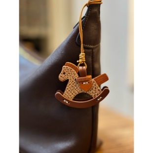 摇摇马挂件真皮挂饰头层牛皮植糅皮挂饰手工缝制包包挂饰汽车挂饰