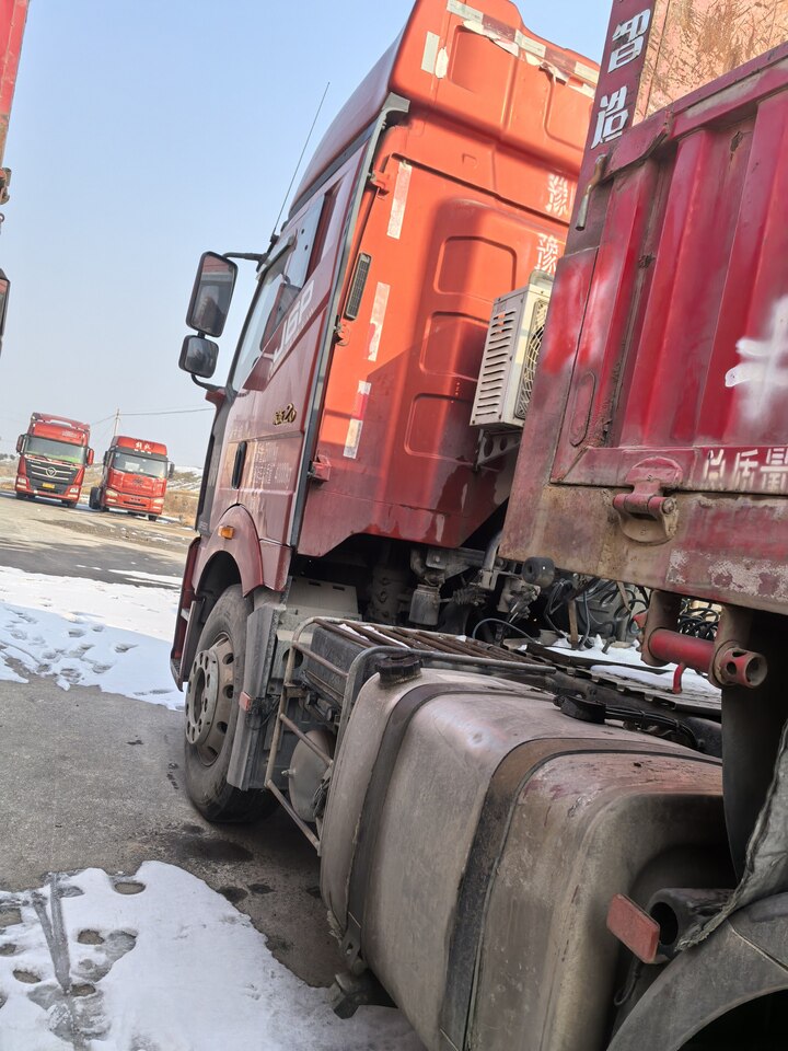 3月19日周口豫PK7059解放牌重型半挂牵引车网络拍卖公告