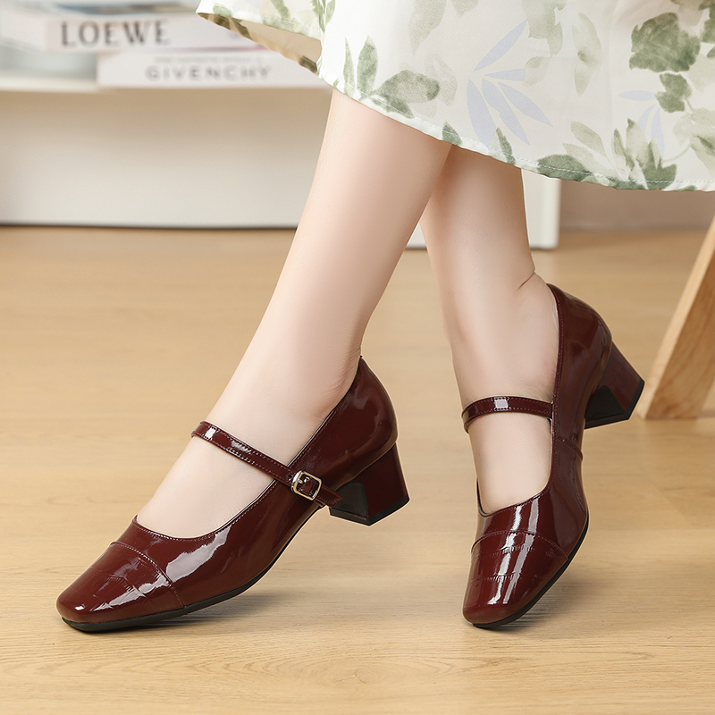 圆头单鞋韩版中粗跟小皮鞋