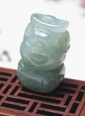 天然翡翠玉石人工雕刻A货立体可爱生肖猪玉器挂件吊坠玉髓批发
