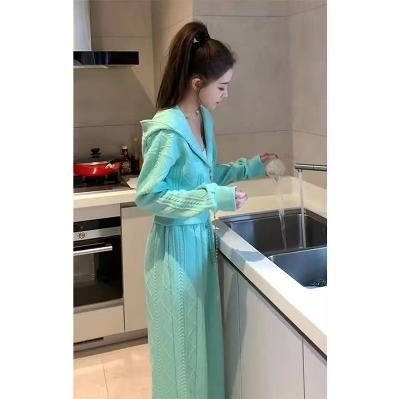 休闲运动时尚套装女春秋蓝色阔腿裤套装两件套拉链短款连帽卫衣薄