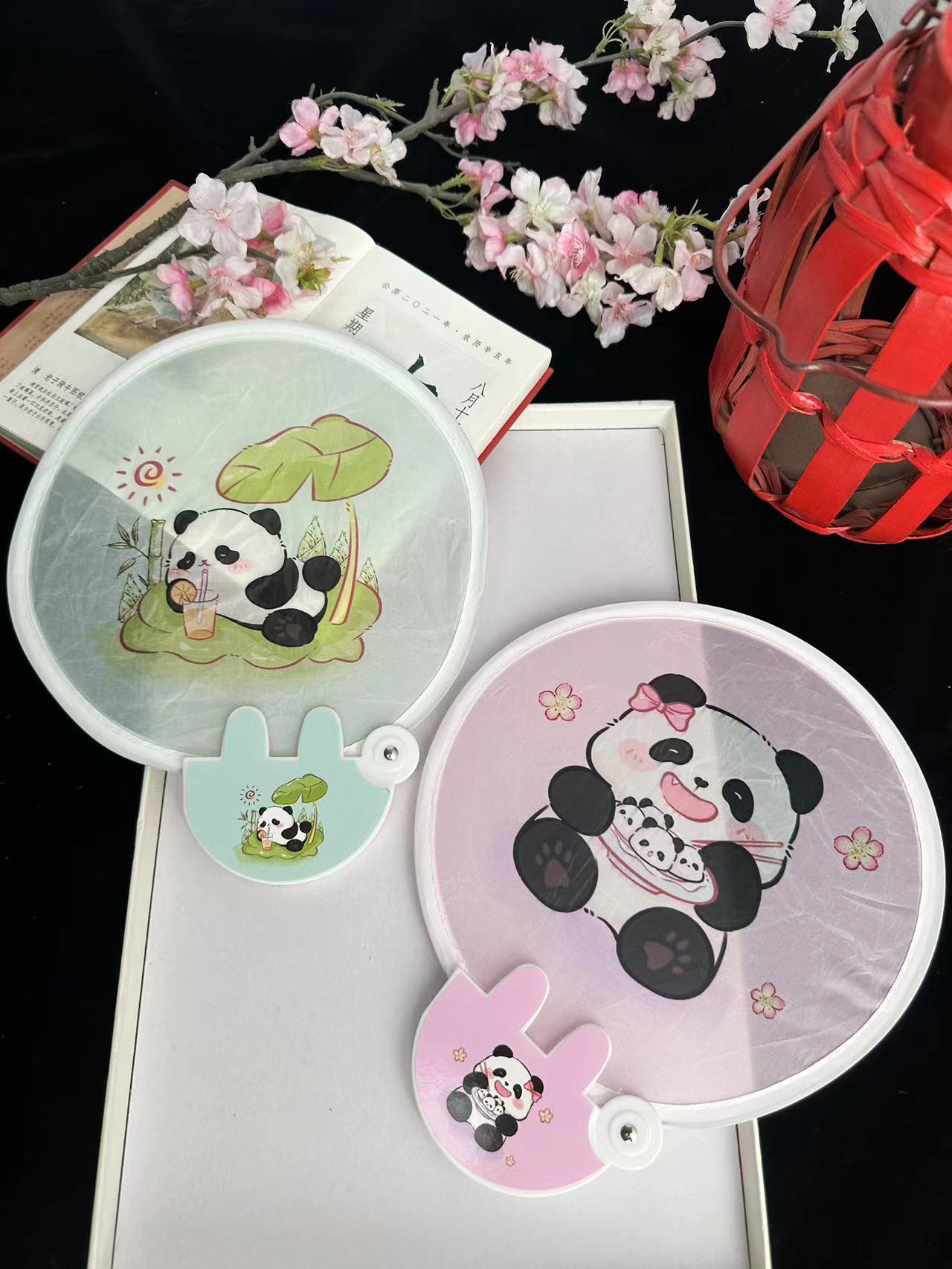 卡通可爱圆扇折叠小扇子熊猫