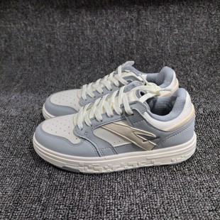 低帮厚底运动休闲鞋 款 122238066 女2023秋季 忆哥哥安踏街顽板鞋