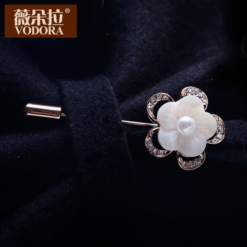 Broche femme VODORA en Nacre - Ref 1171010 Image 4