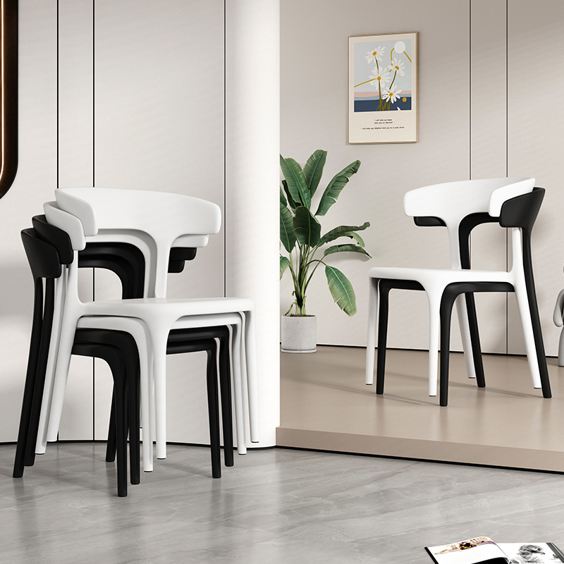 家用书桌凳子餐桌餐椅塑料靠背懒人休闲简约商用北欧办公牛角椅子